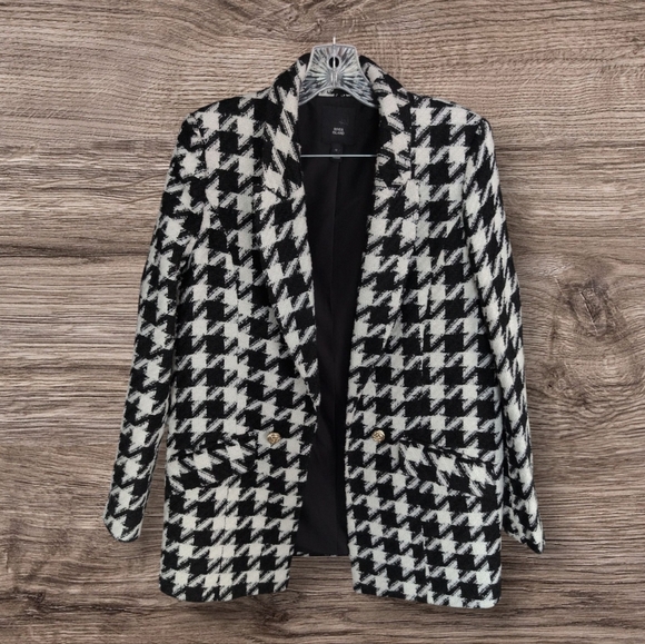 Women's Black and White Houndstooth Jacket - Picture 2 of 5
